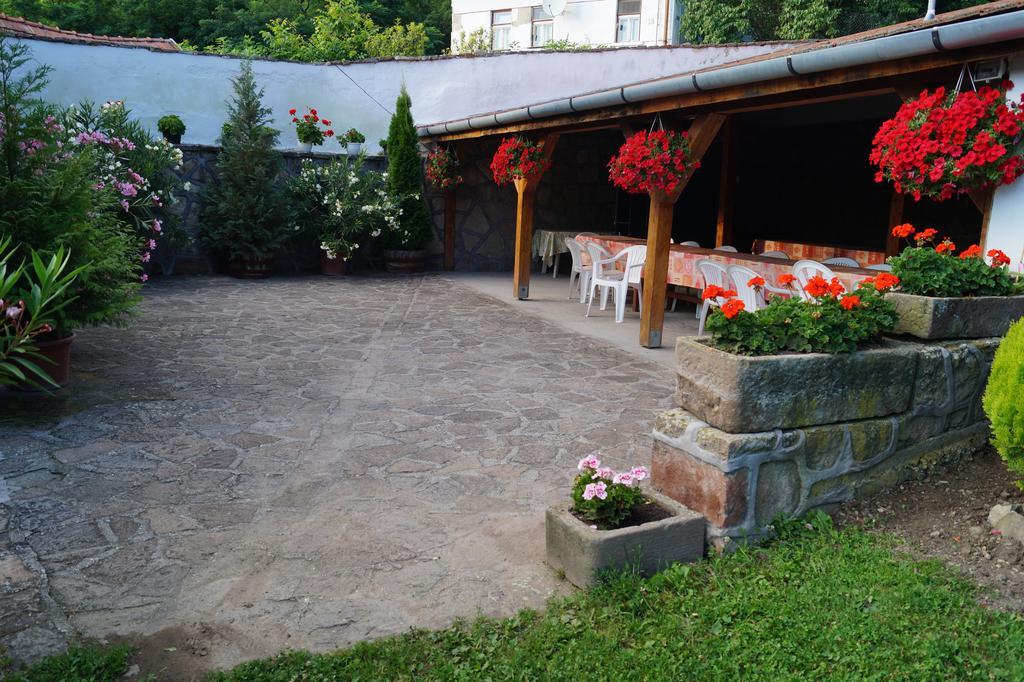 Cseresznyes Vendeghaz Szomolya Bagian luar foto